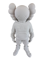 HYK1236 - KAPÜŞONLU KAWS SPOR GİYİMLİ OBJE